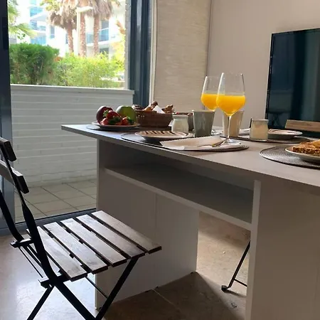 Apartament Con Piscina Y Parking En