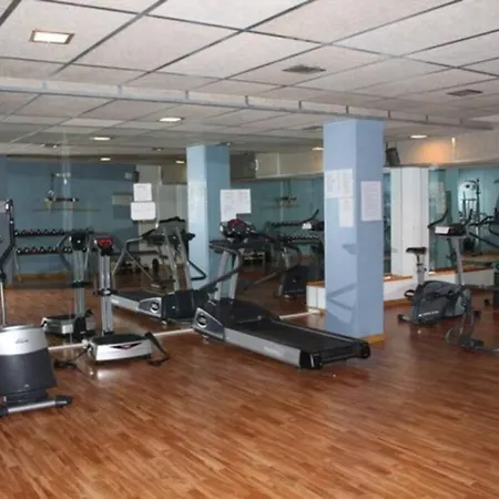 Apartament Con Piscina Y Parking En
