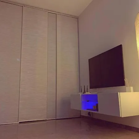 Appartement Con Piscina Y Parking En *